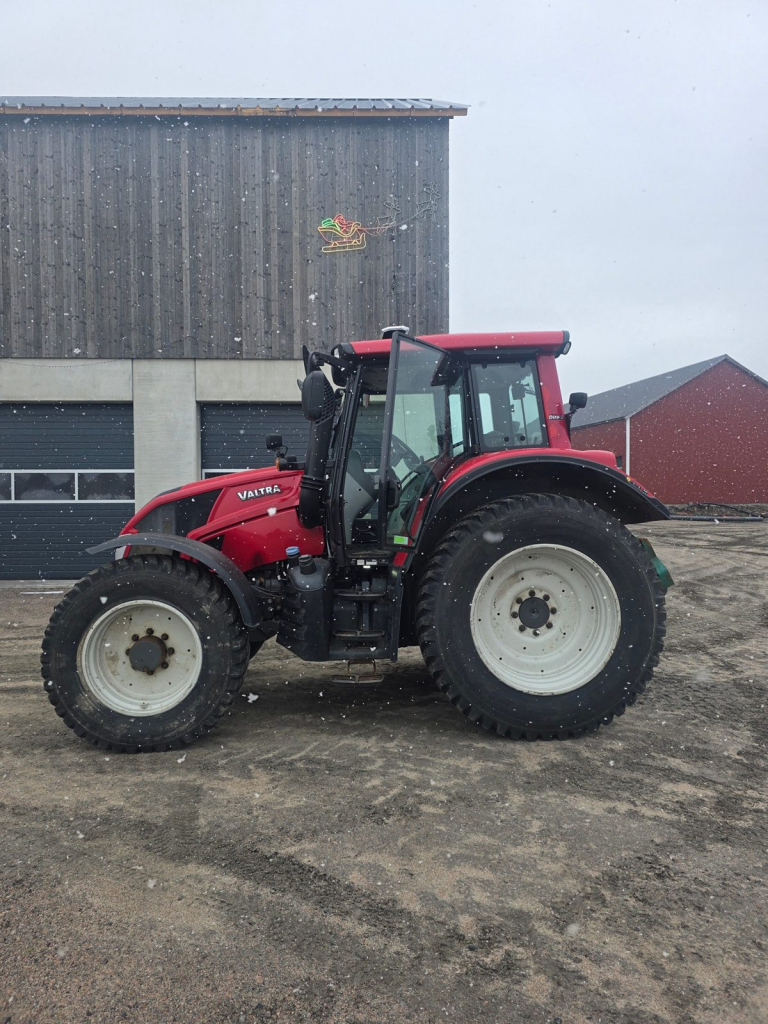 Valtra N 143 - tracteur agricole occasion France
