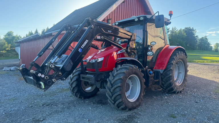 Massey Ferguson 5612 «Low-profile» Dyna-4