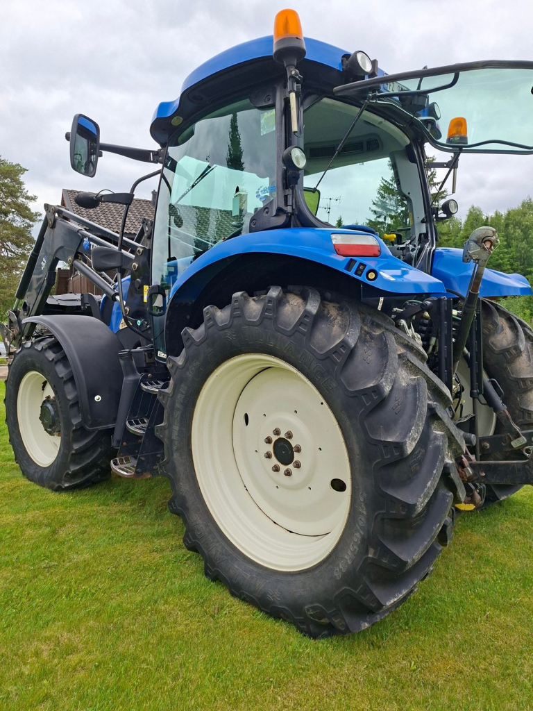 New Holland T6040 Elite