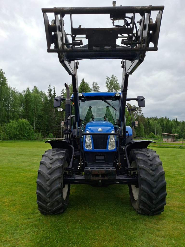 New Holland T6040 Elite