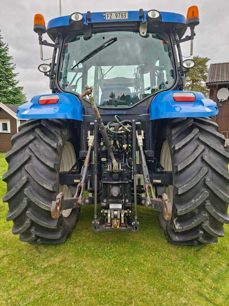 New Holland T6040 Elite