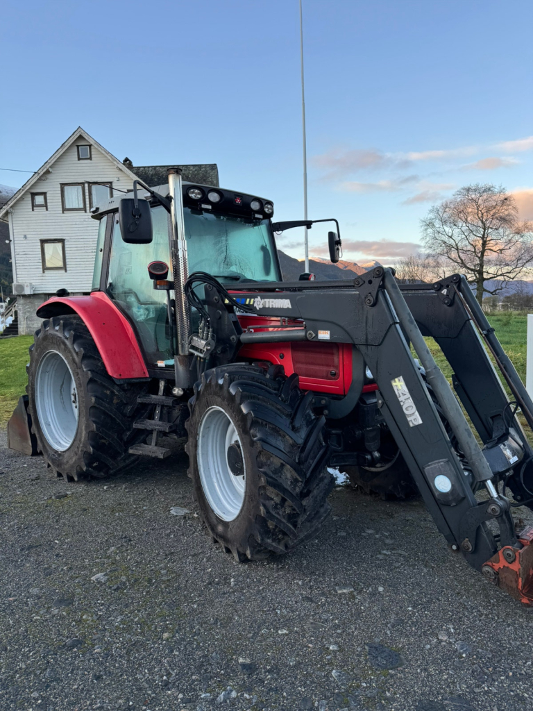 Massey Ferguson 6470, dynaskift 6
