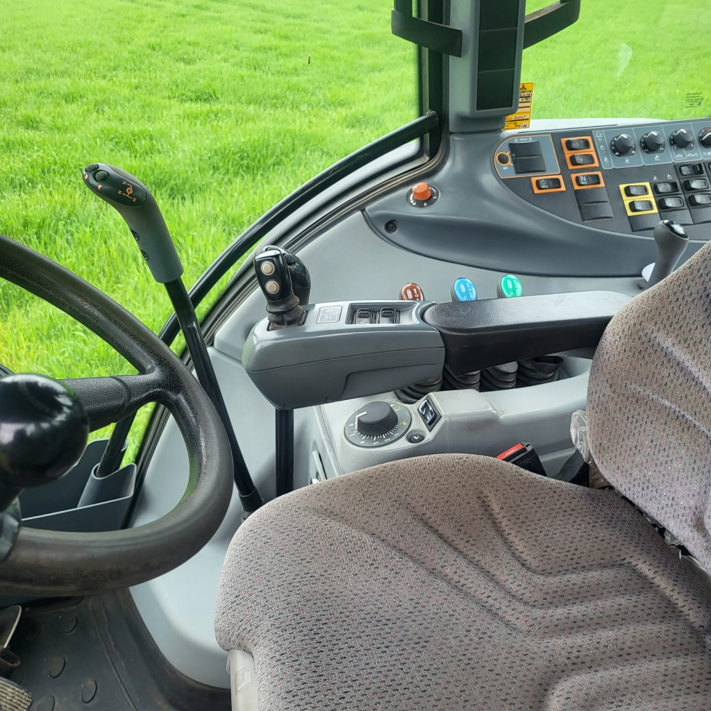 Valtra N-123 H3