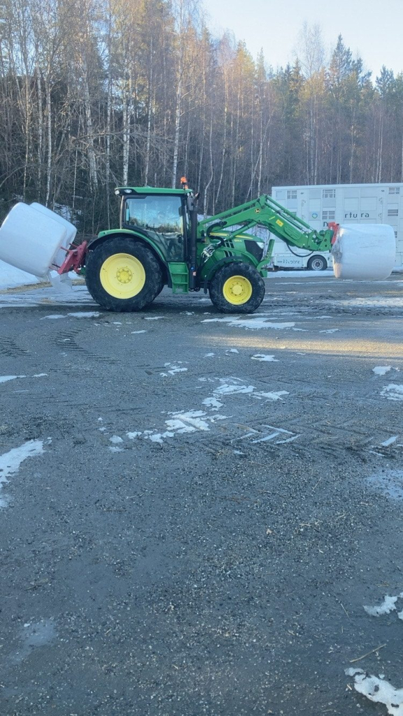 John Deere 6125R