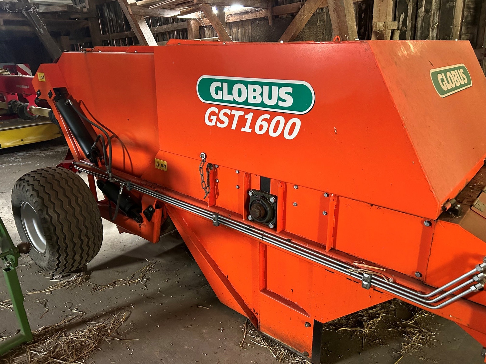 Globus GST 1600/35 småsteinhenter –