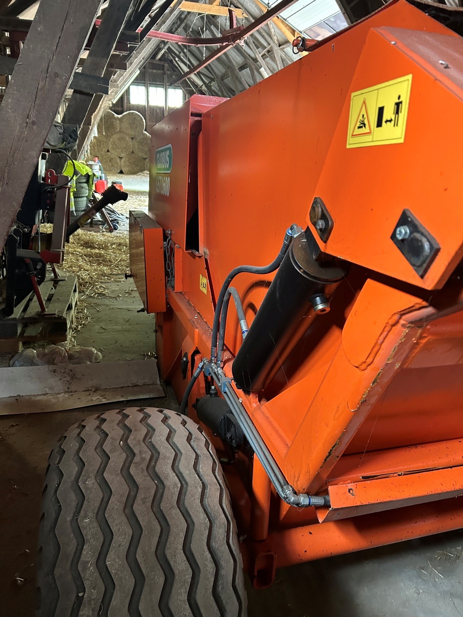 Globus GST 1600/35 småsteinhenter –