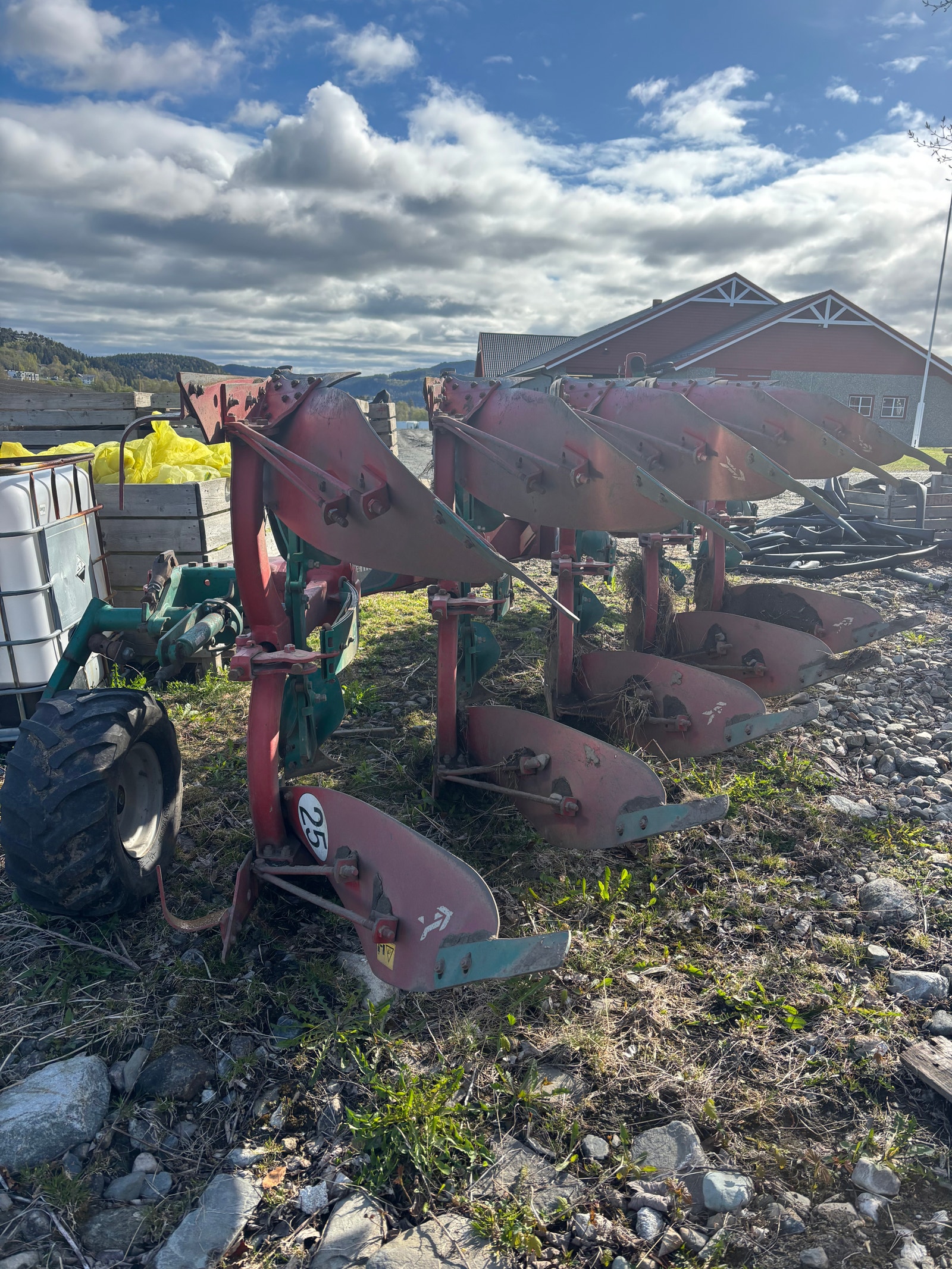Kverneland 5 skjers eg 85/300